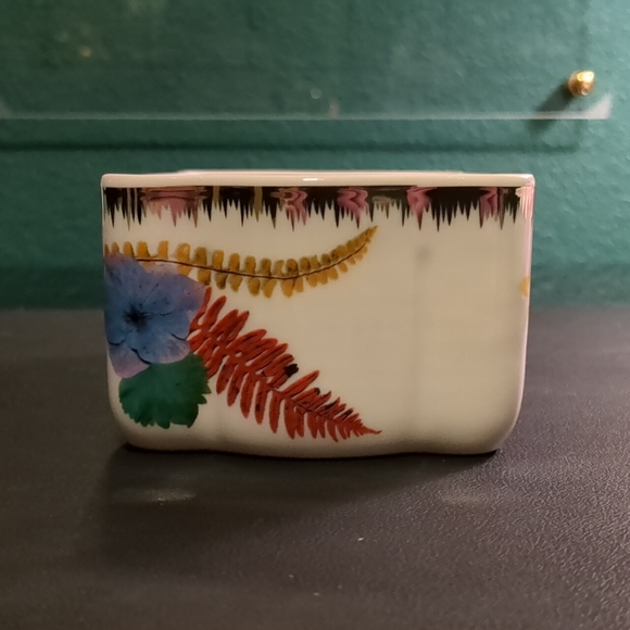 Christian LaCroix x Vista Alegre porcelain box - Picture 6 of 8